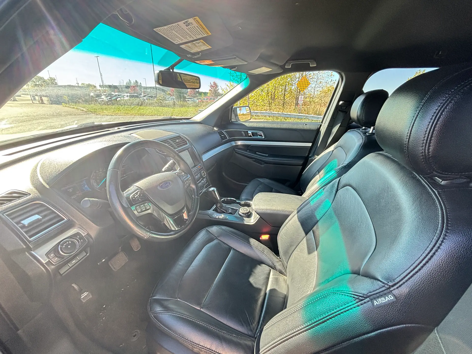 
								2016 Ford Explorer XLT 7 Seater | ONLY 100,000 km (Safetied) full									