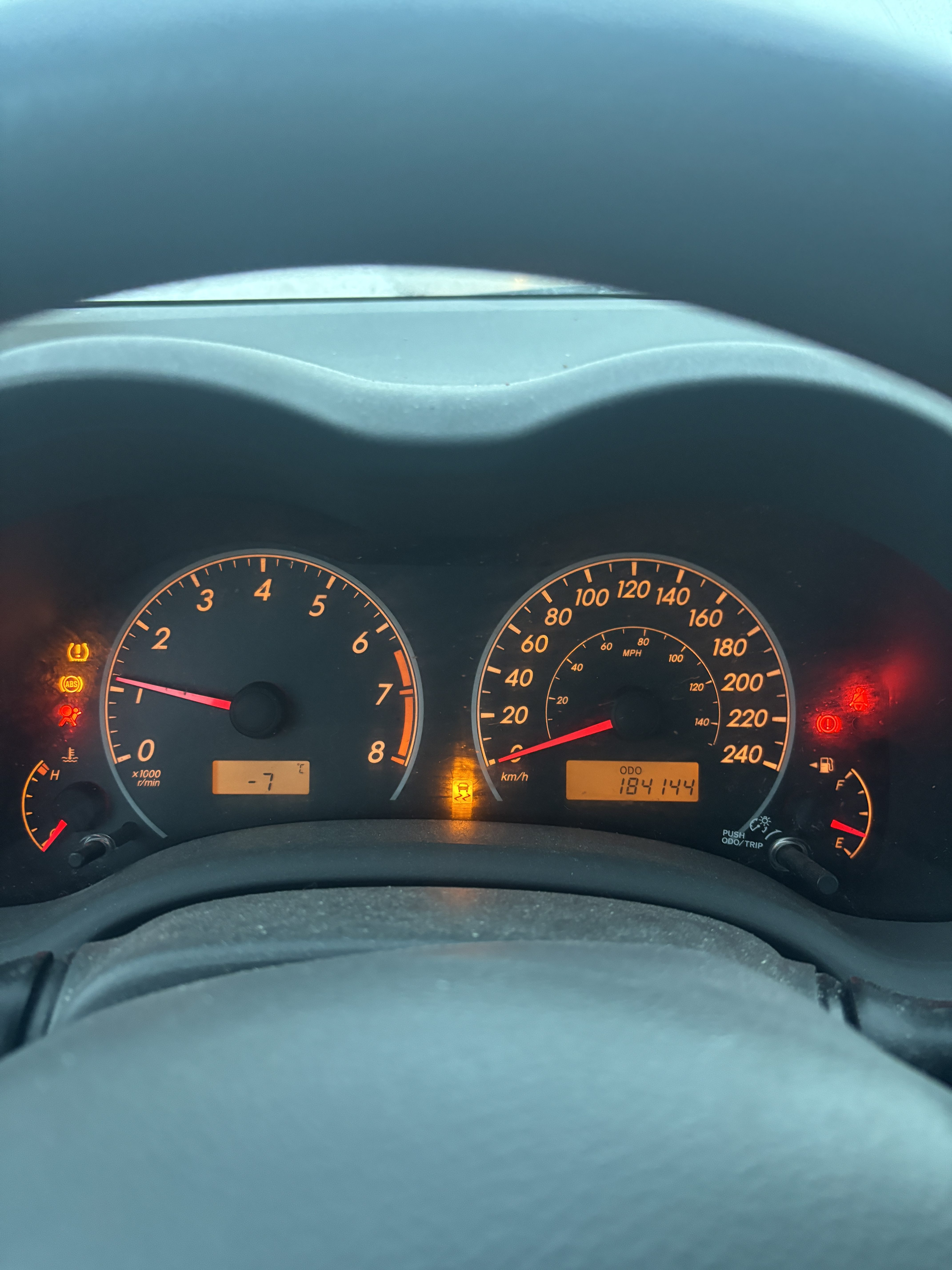 
								2010 Toyota Corolla Manual | As-is | 180,000 Km full									