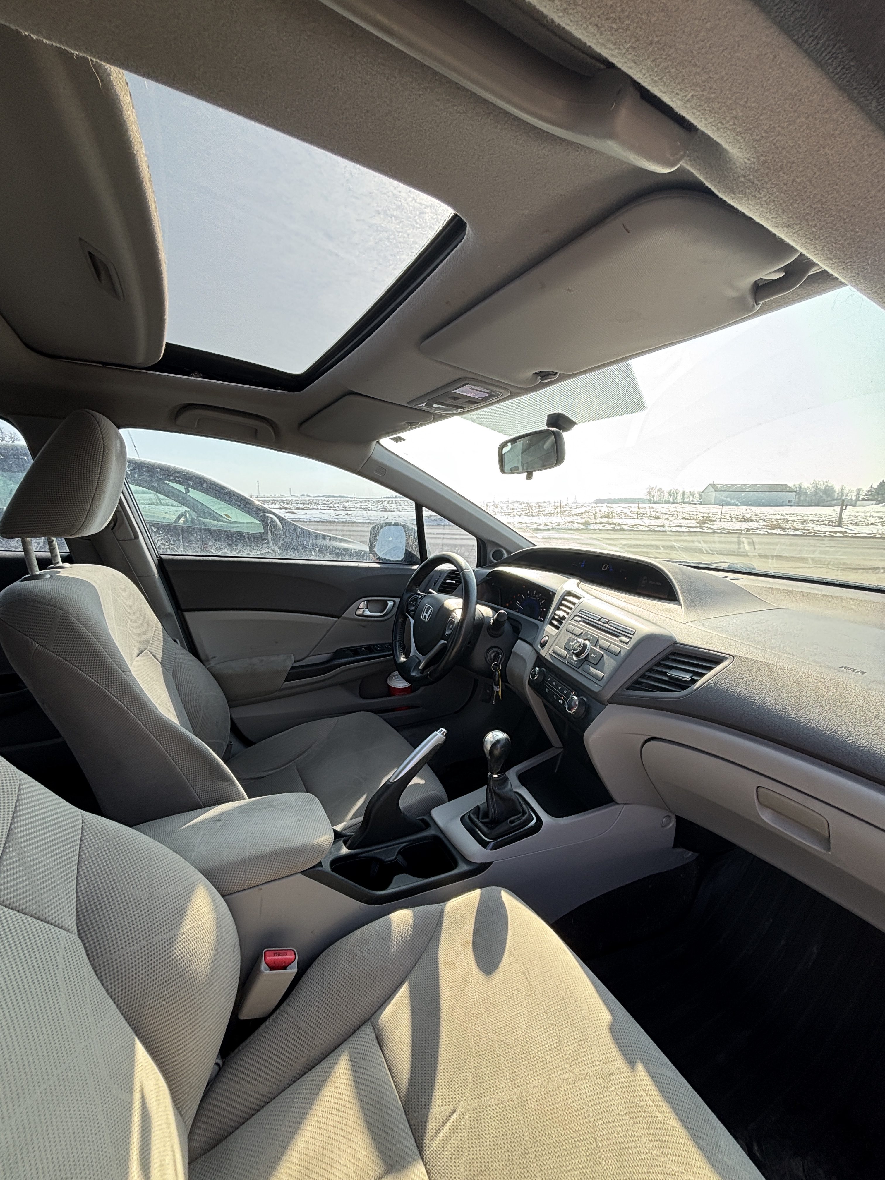 
								2012 Honda Civic | Safetied | Manual full									