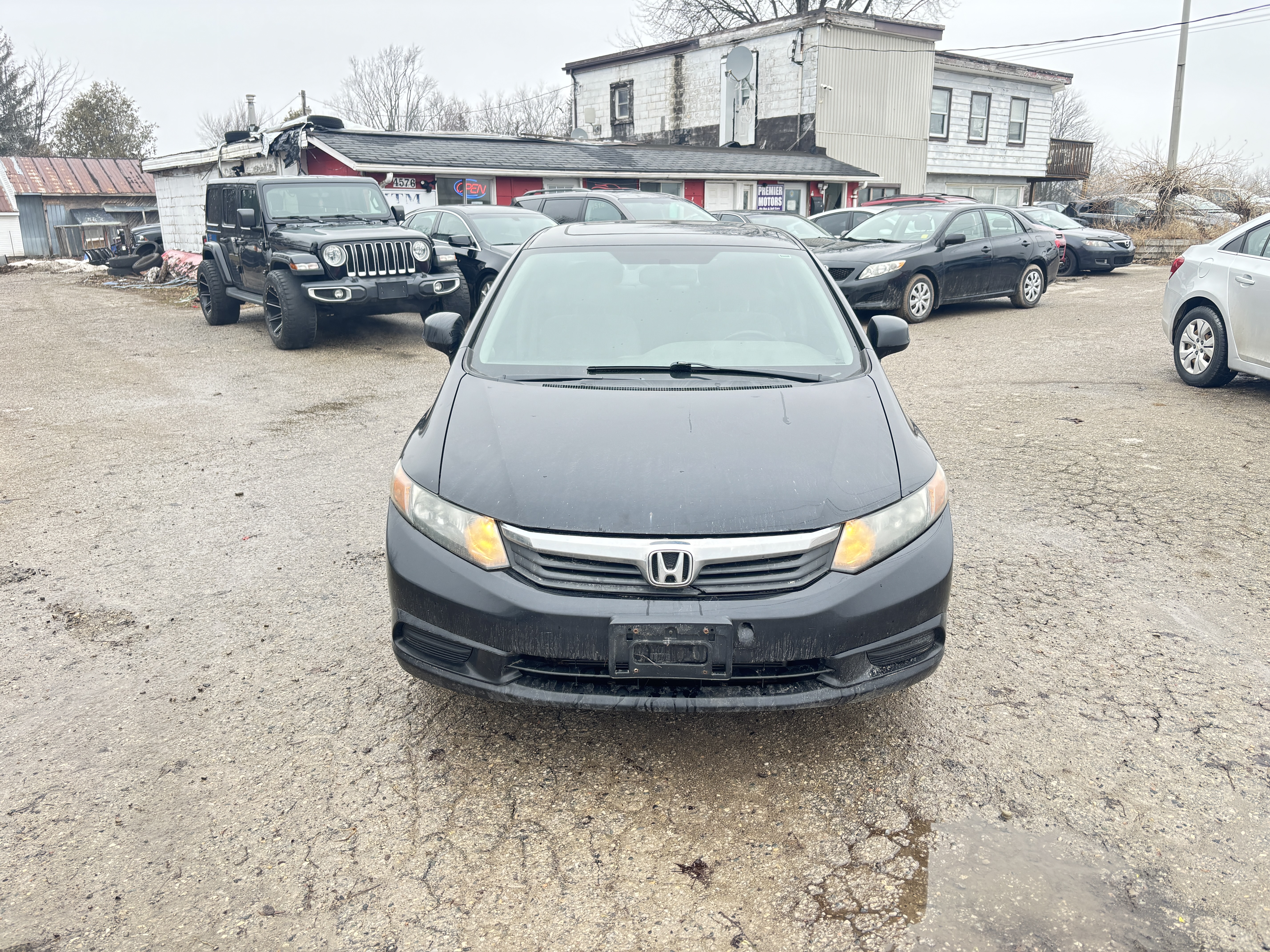 
								2012 Honda Civic | Safetied | Manual full									