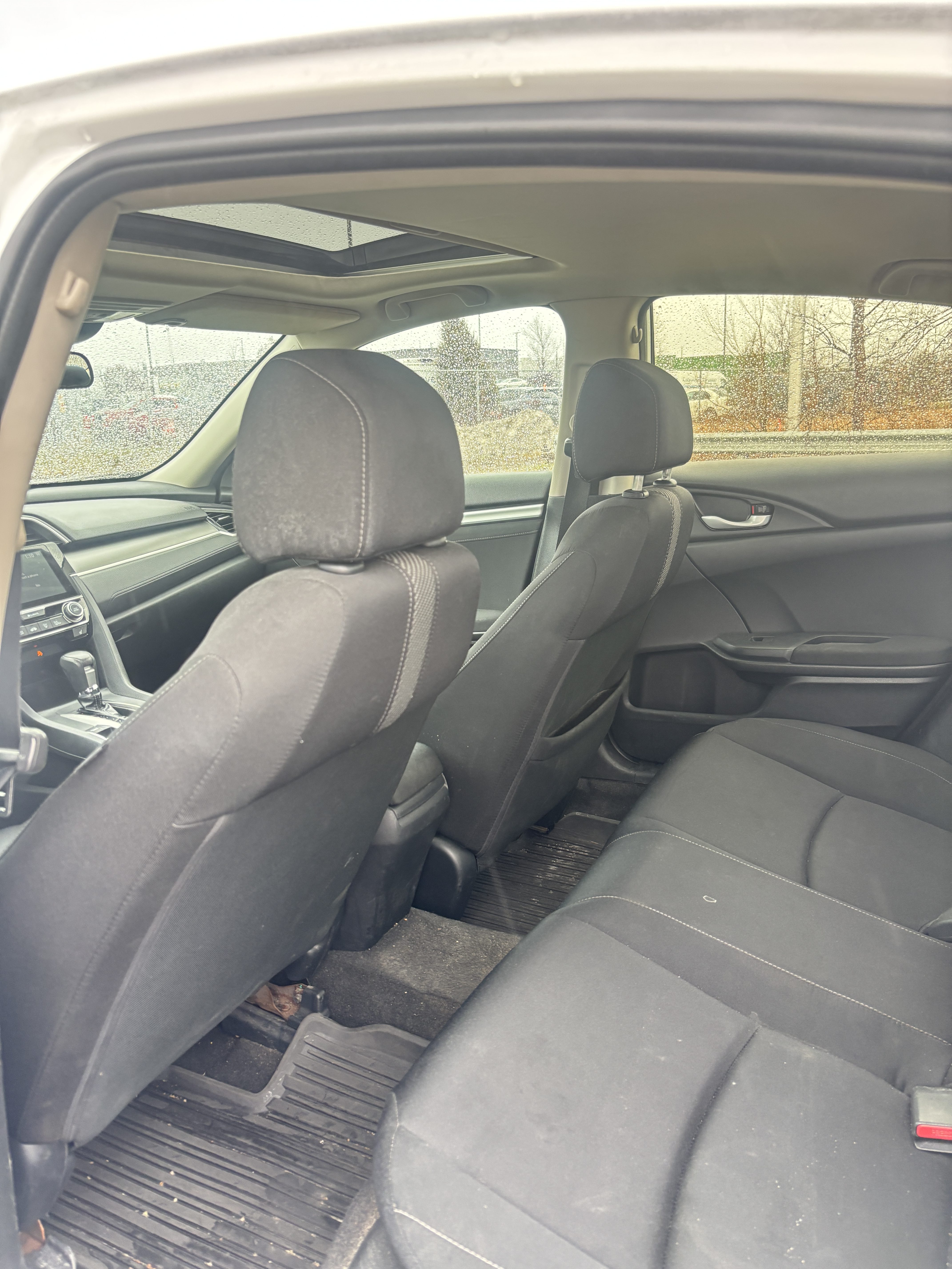 
								2017 Honda Civic | Safetied | Warranty full									