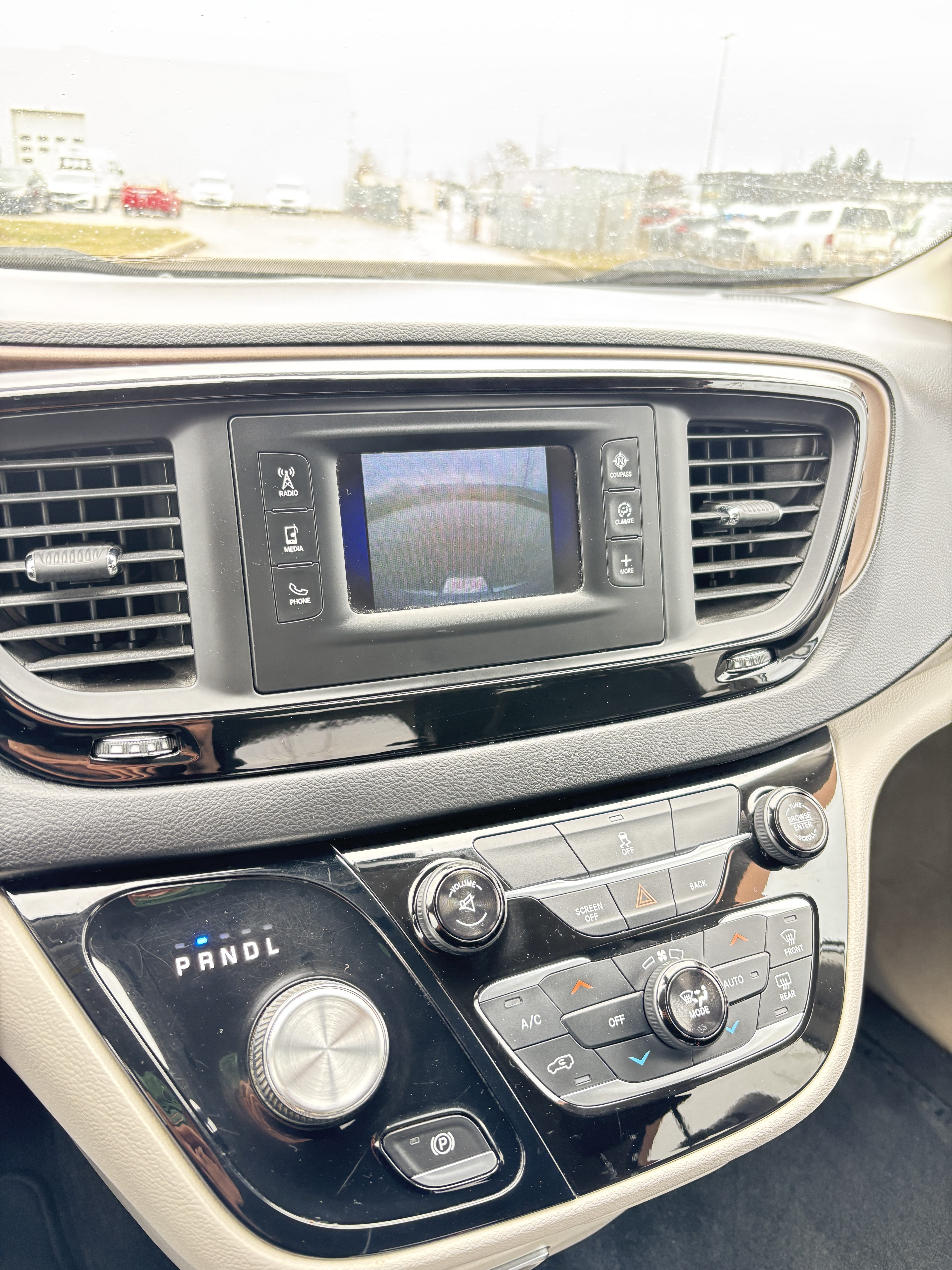 
								2017 Chrysler Pacifica | Safetied | Warranty full									