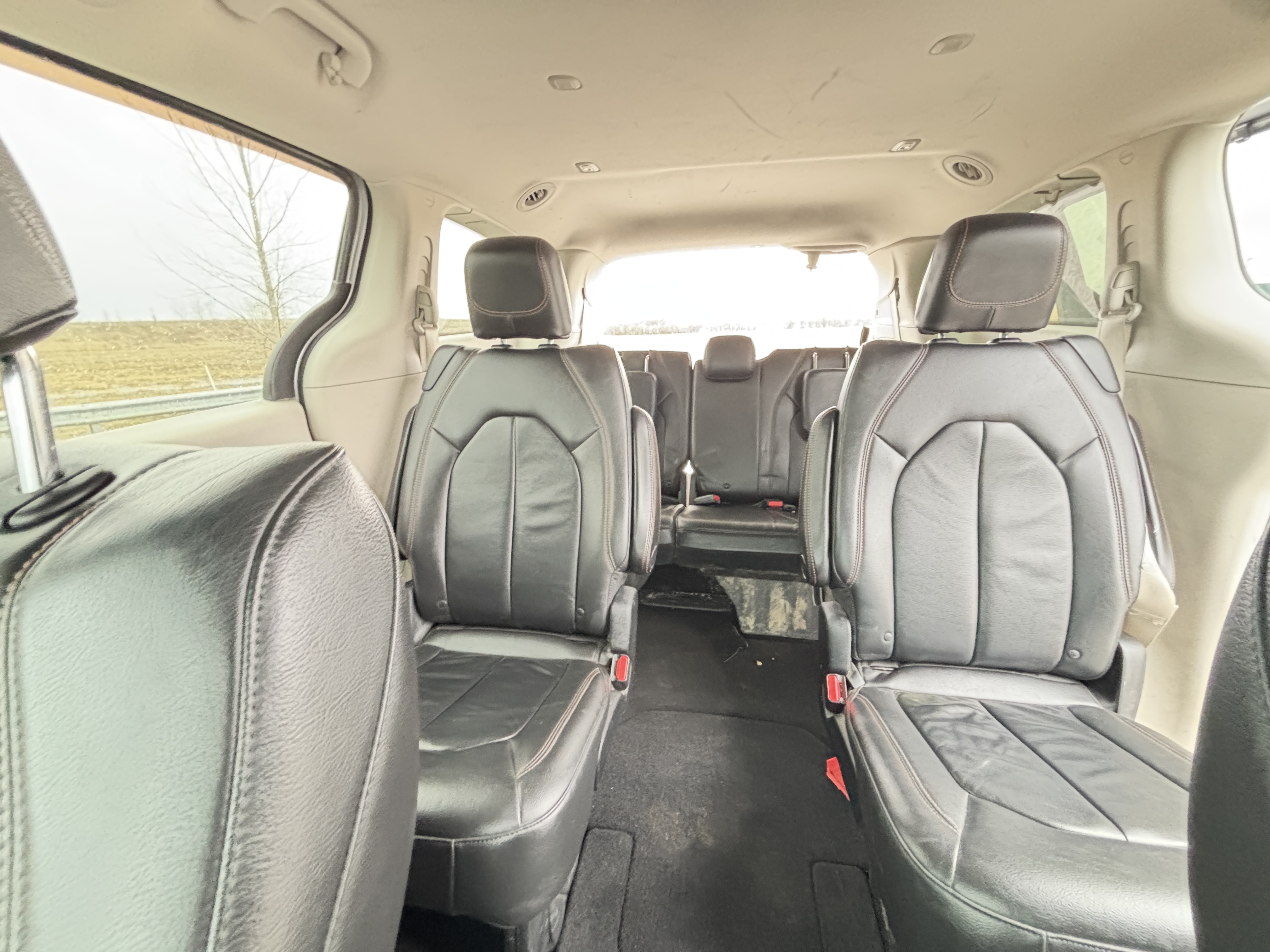 
								2017 Chrysler Pacifica | Safetied | Warranty full									