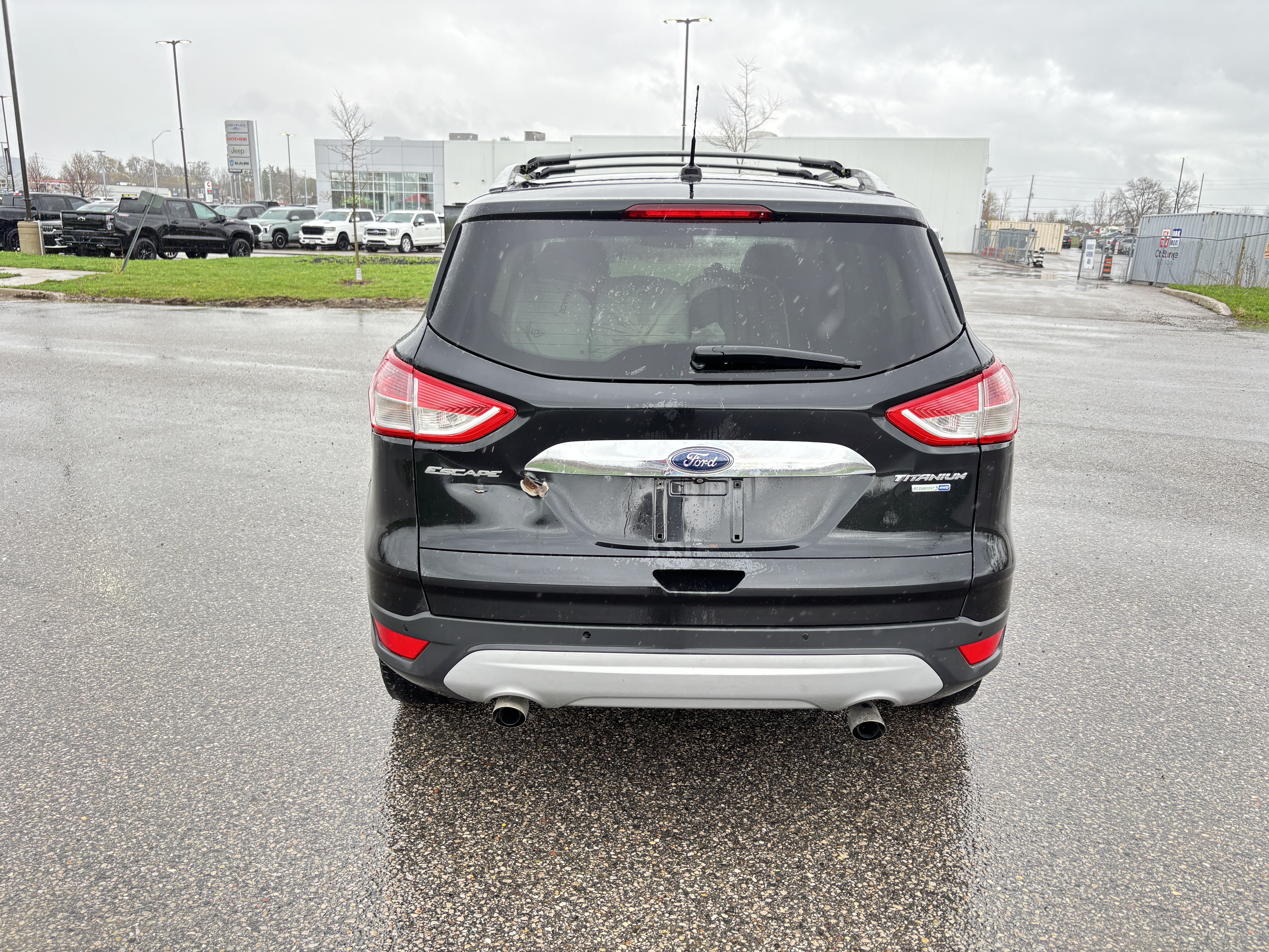 
								2014 Ford Escape Titanium | Safetied | Warranty full									