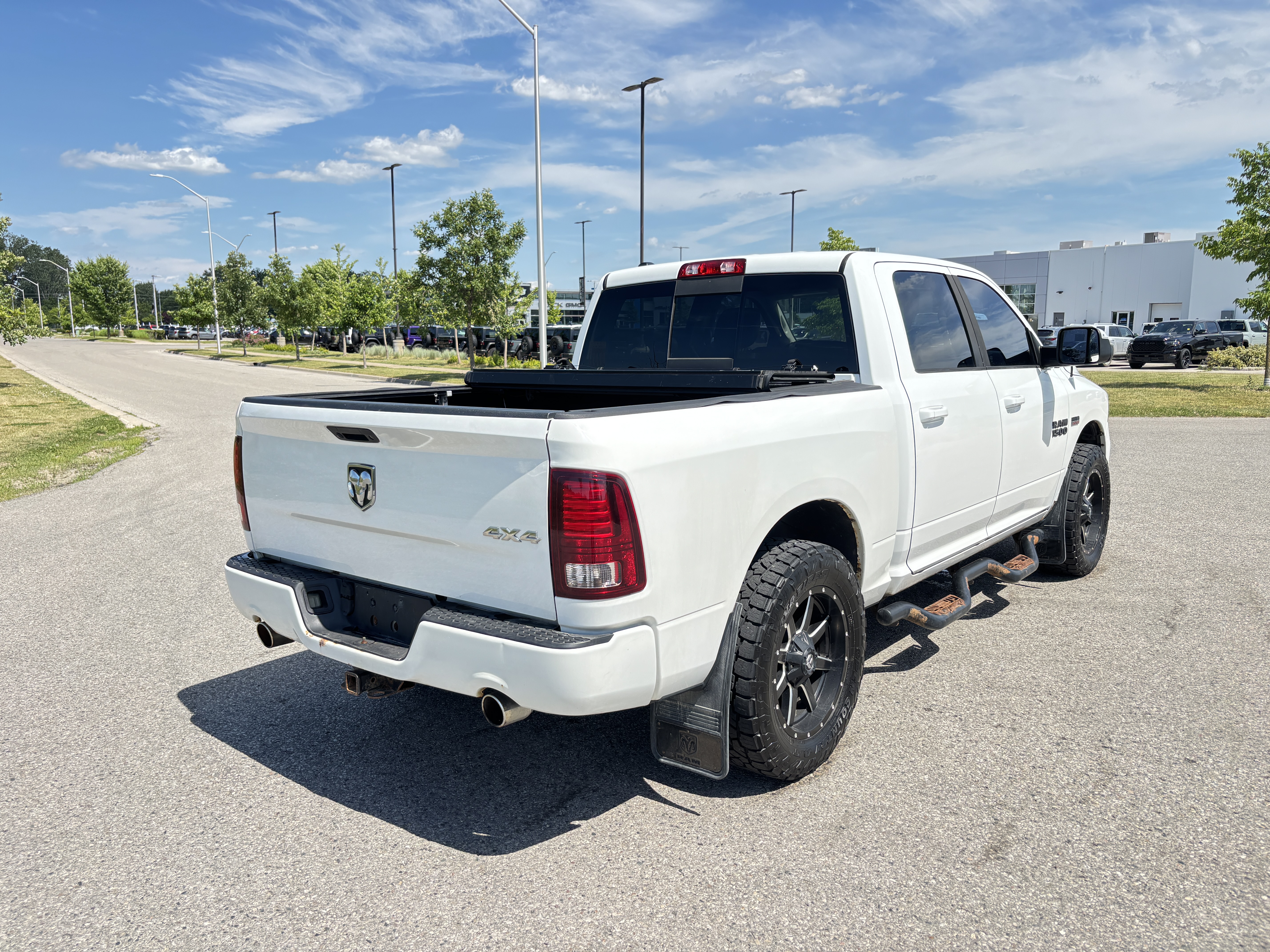 
								2013 Dodge Ram 5.7L $8,990 As-is Runs & Drives full									