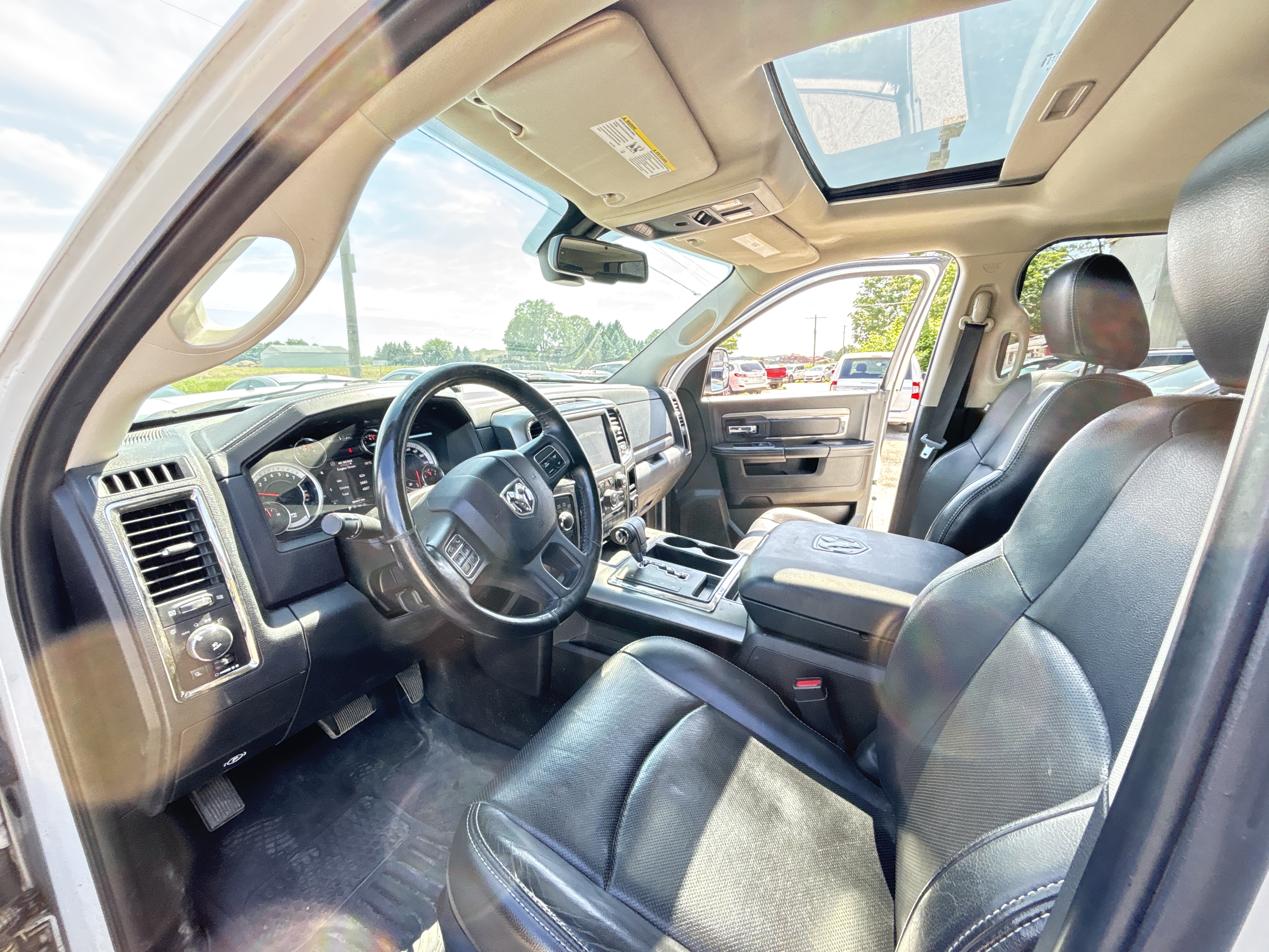 
								2013 Dodge Ram 5.7L $8,990 As-is Runs & Drives full									