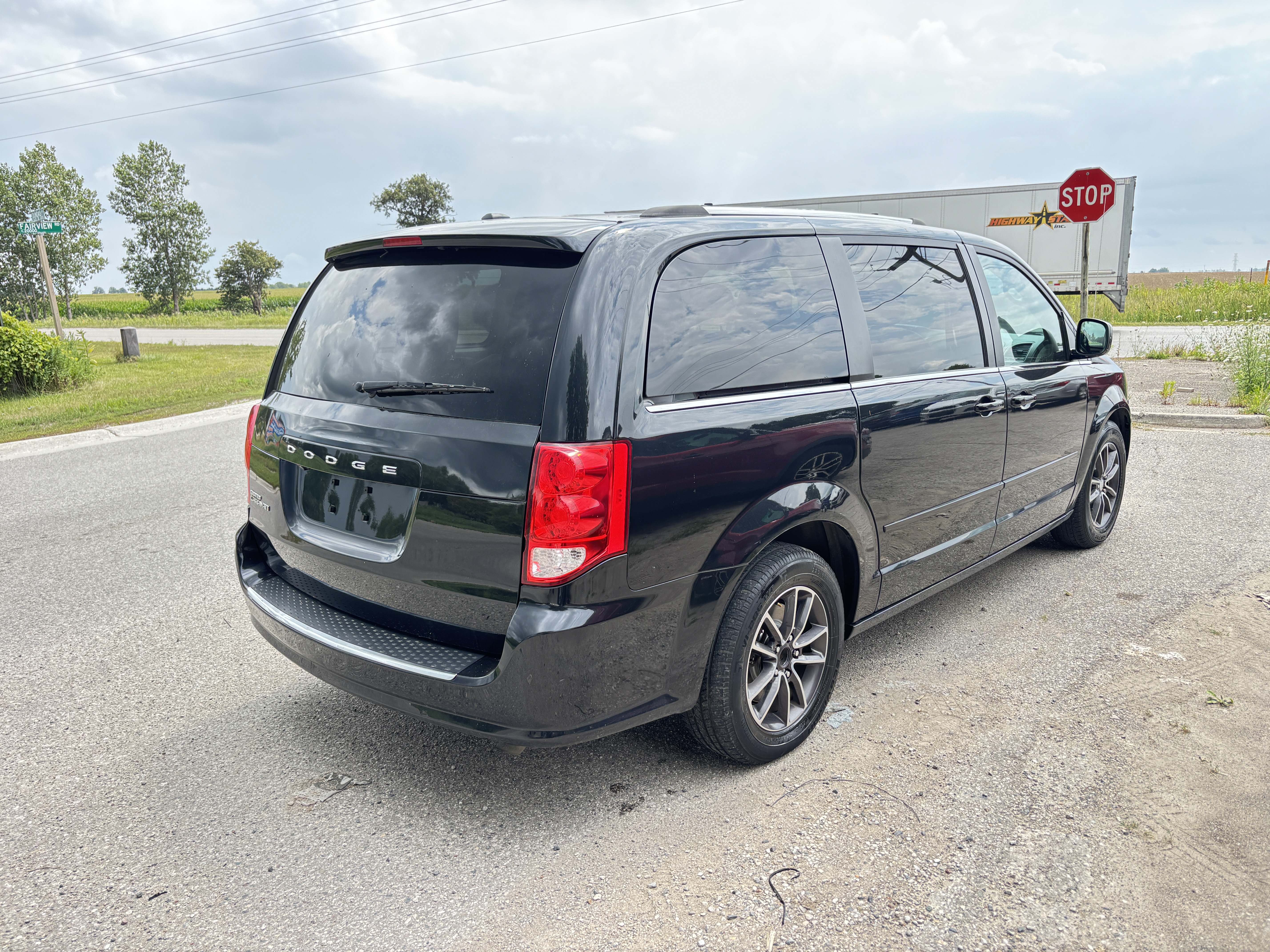 
								2017 Dodge Grand Caravan Safetied full									